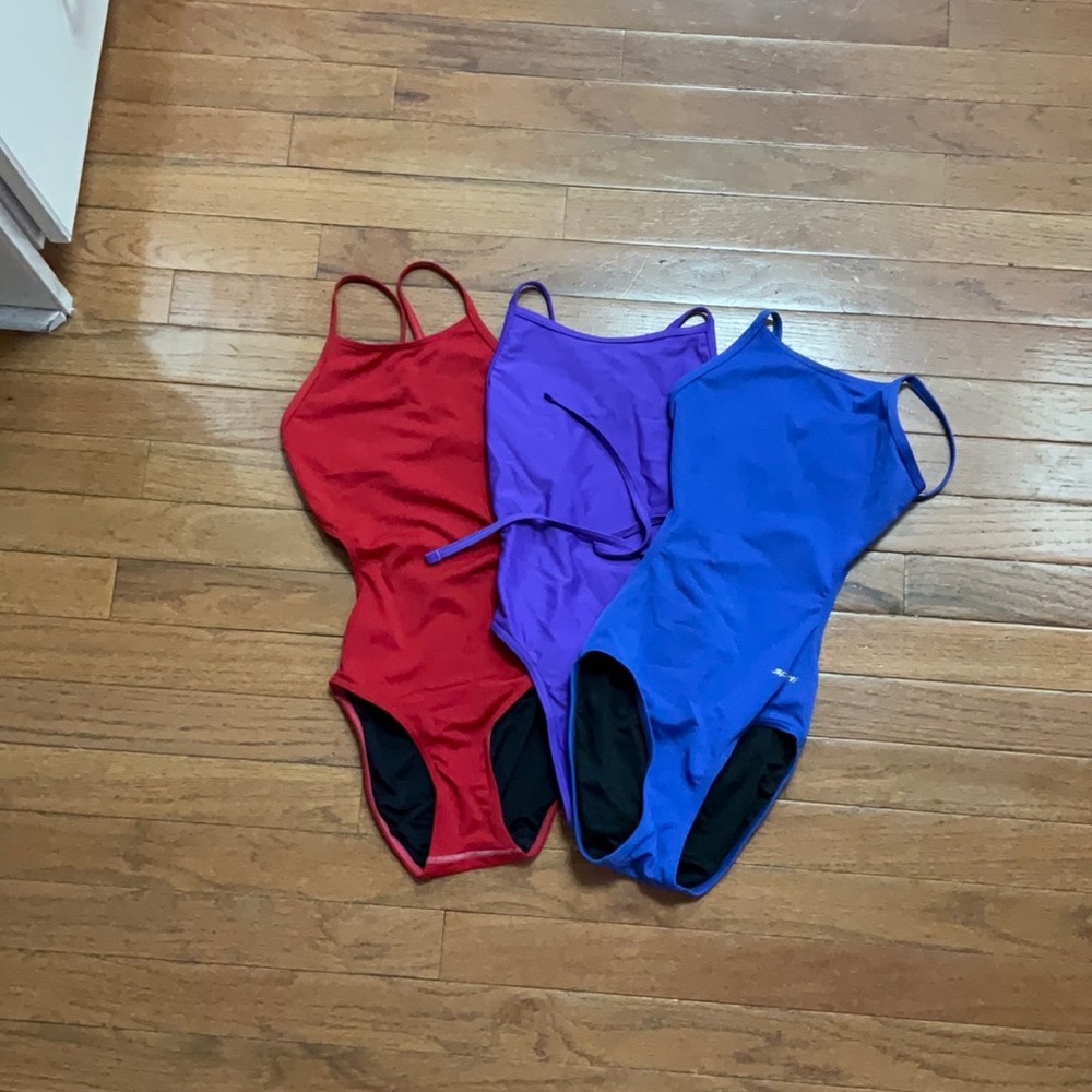 Suits for girls competitive swimming